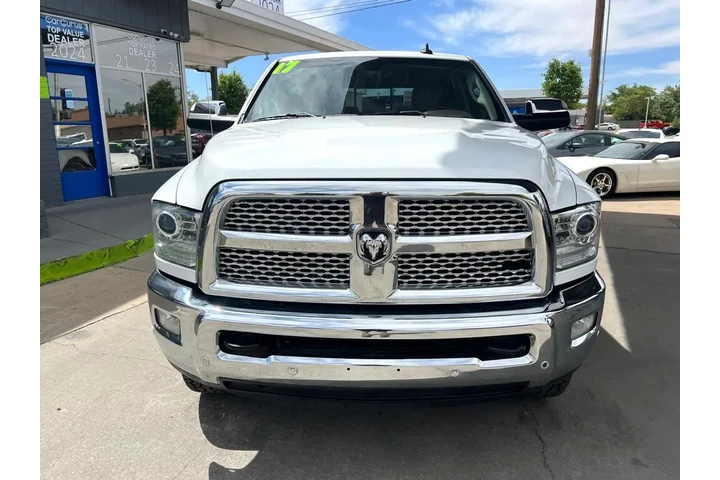 2017 RAM 2500 Laramie Mega Ca image 2