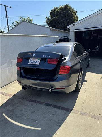 $2800 : 2012 bmw 3298! image 2