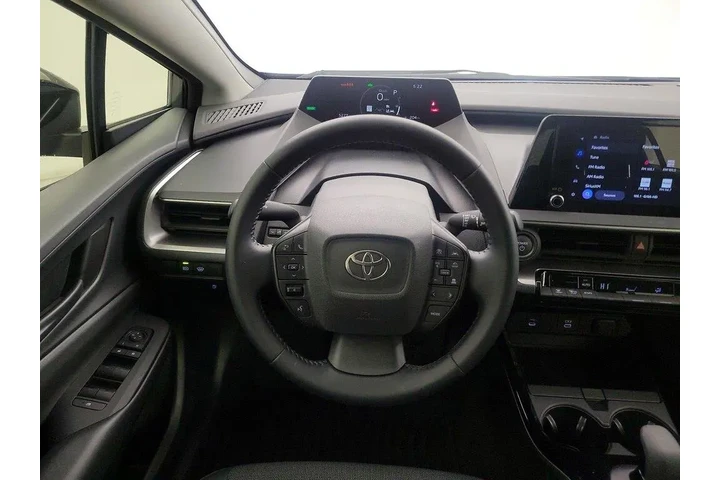 $28998 : Toyota Prius 2025 LE 4dr Hat image 10