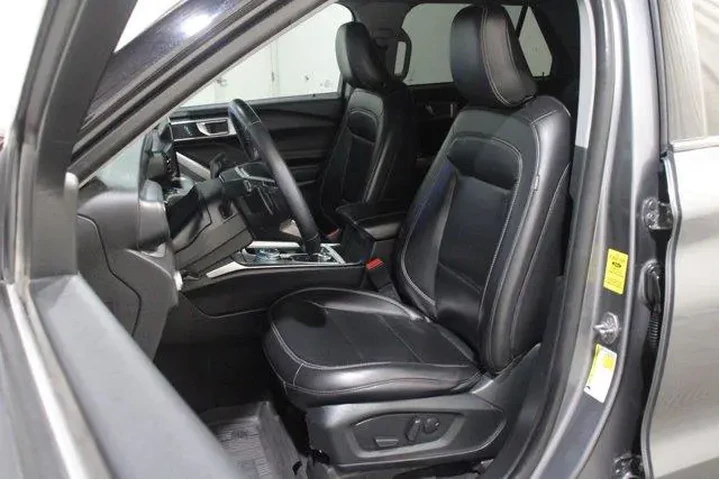 $26682 : Ford Explorer 2021 AWD XLT 4 image 6