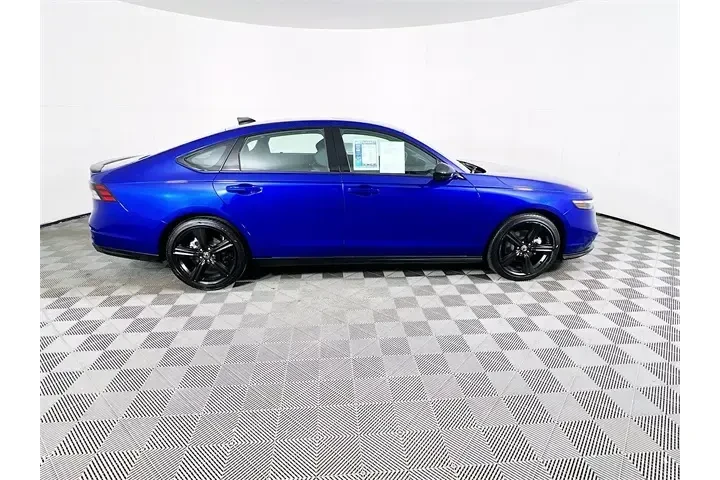 $30900 : Honda Accord Hybrid 2025 Spo image 8