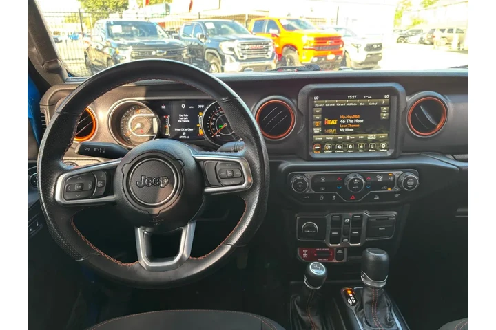 2023 Gladiator Mojave 4x4 image 8