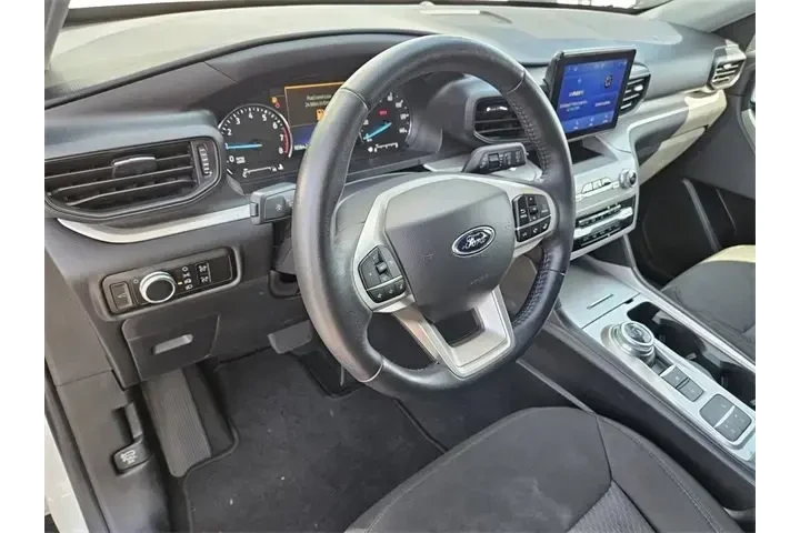 $30990 : Ford Explorer 2023 XLT 4dr S image 5