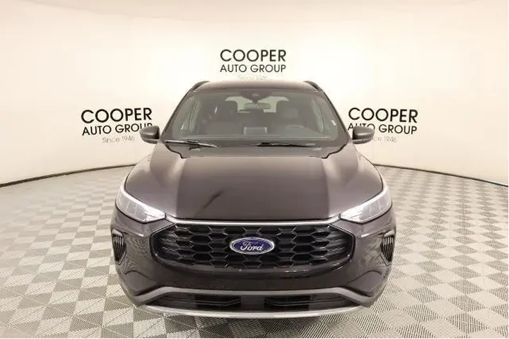 $25026 : Ford Escape 2025 ST-Line 4dr image 8