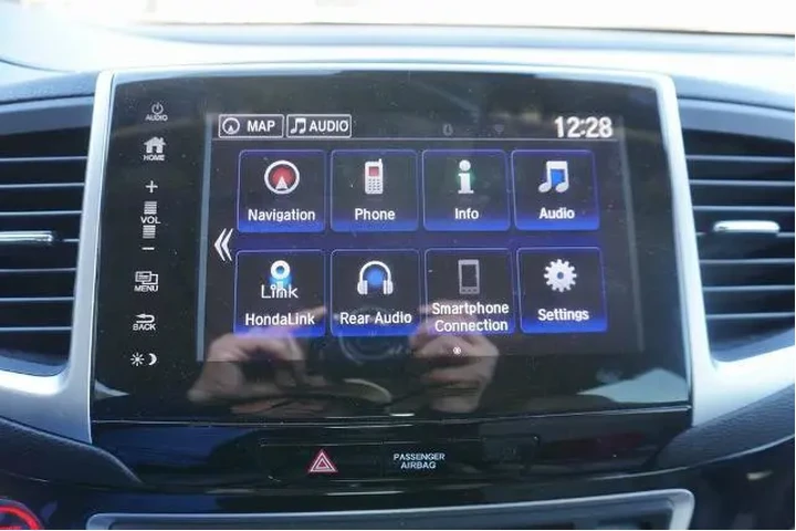 $18888 : Honda Pilot 2018 AWD Touring image 10