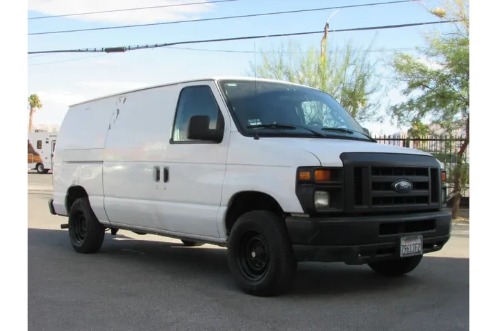 $8995 : 2011 E-Series E-150 image 2