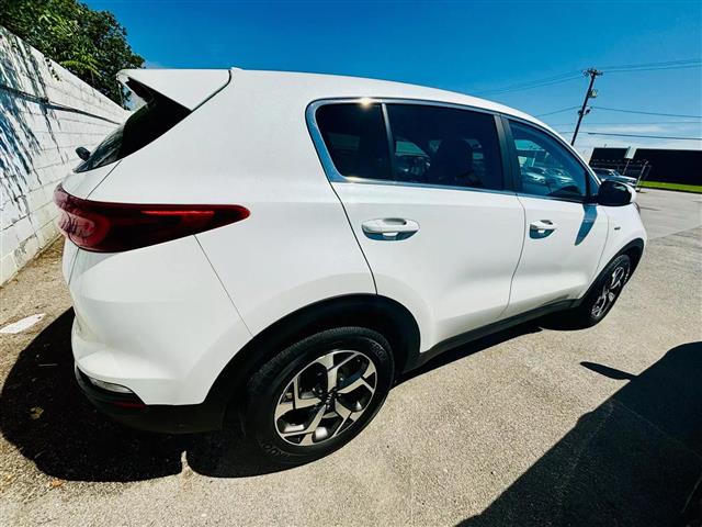 $17990 : 2021 KIA SPORTAGE2021 KIA SPO image 5