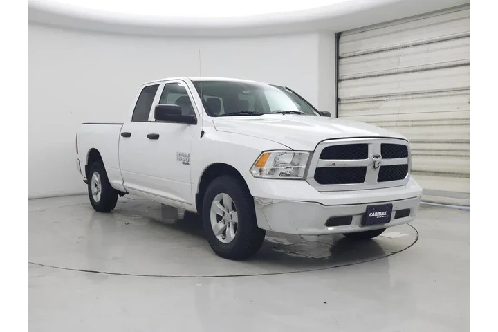 $25998 : Ram 1500 Classic 2024 4x2 SL image 1