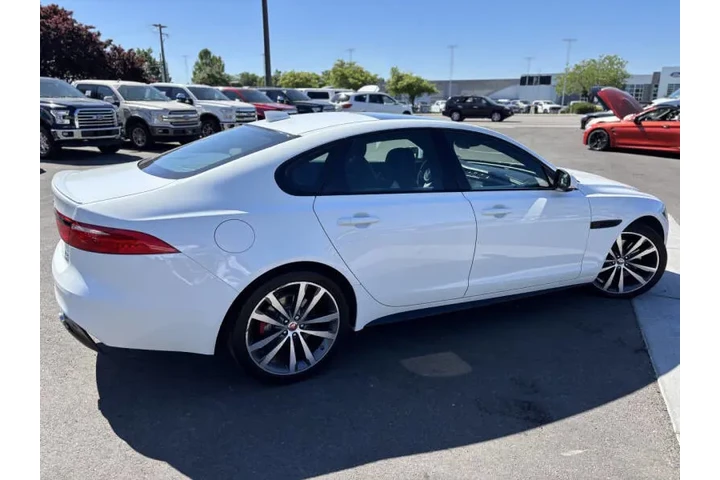 $16999 : 2017 XF S image 4