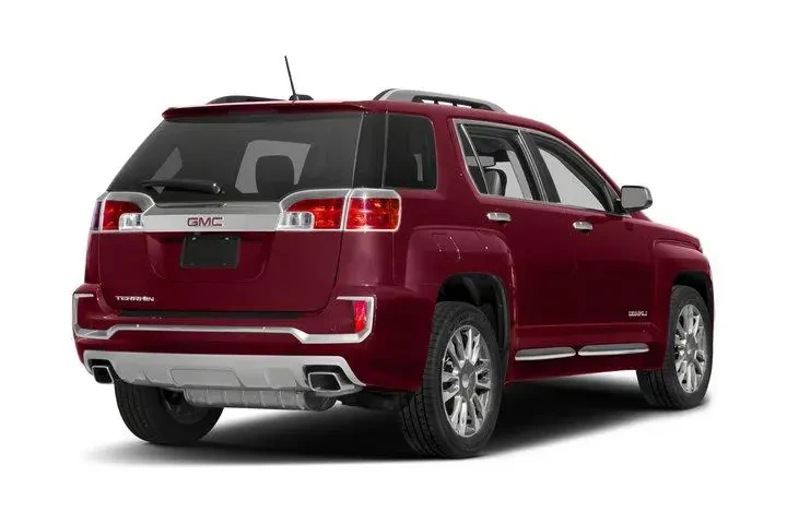 $5590 : GMC Terrain 2017 AWD Denali image 5