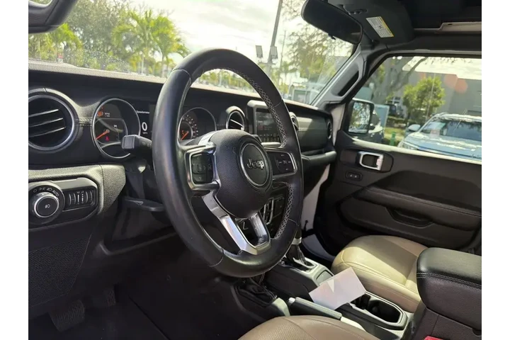 $25680 : Jeep Wrangler Unlimited 2019 image 9