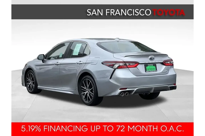 $28990 : 2023 Camry Hybrid SE image 3