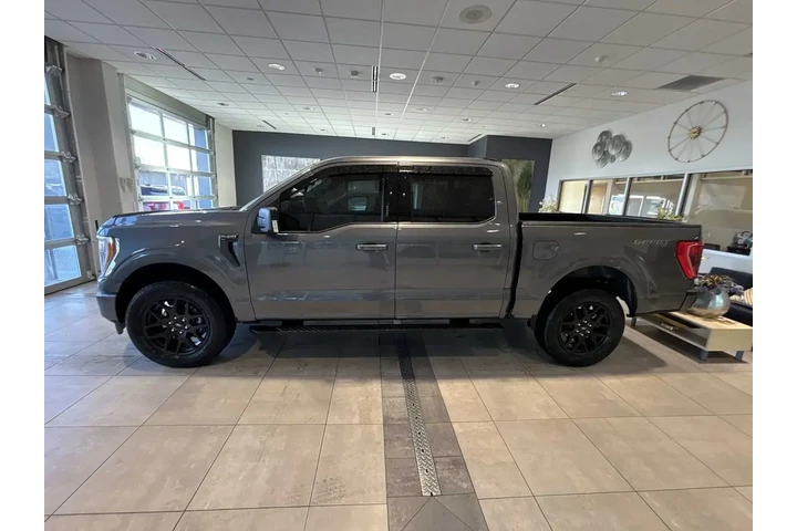 $39992 : Ford F-150 2023 4x4 XLT 4dr image 6
