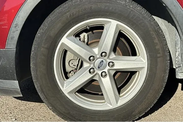 $19495 : Ford Explorer 2019 XLT 4dr S image 6