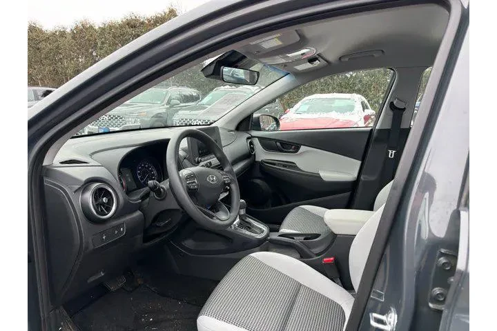 $20200 : Hyundai KONA 2023 AWD SE 4dr image 5