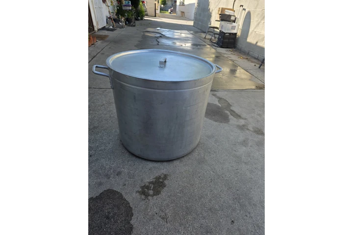 $180 : Olla grande para caldos image 3