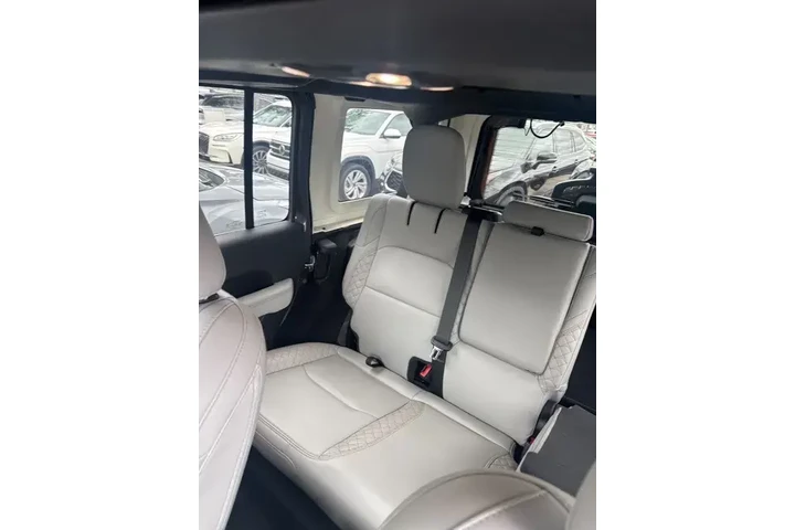 $32990 : Jeep Wrangler Unlimited 2021 image 6