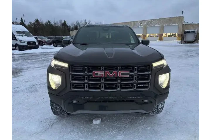$37500 : GMC Canyon 2023 4x4 AT4 4dr image 6