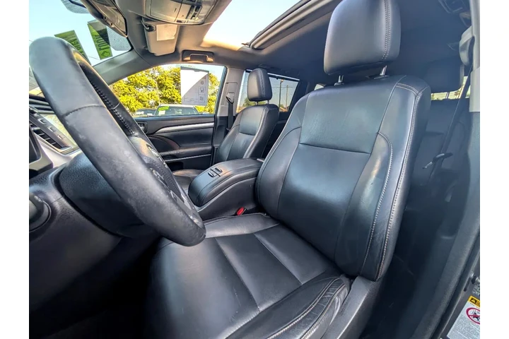 $17995 : 2015 Highlander XLE FWD V6 image 7