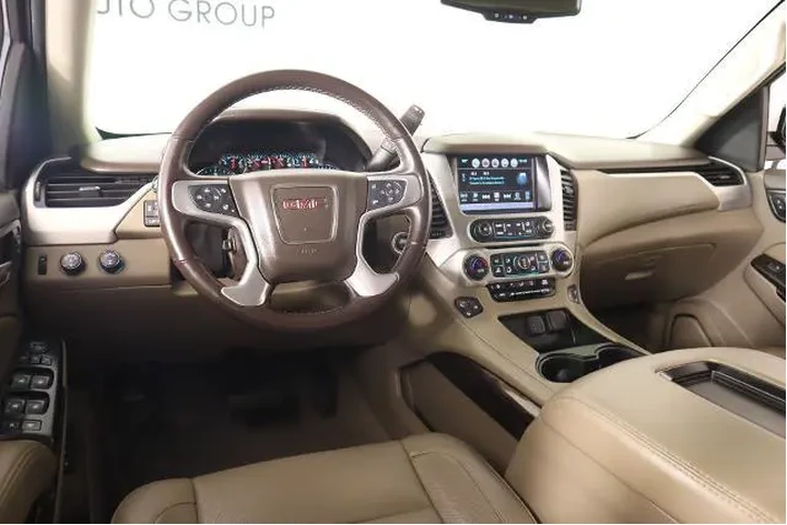 $33299 : GMC Yukon 2020 4x4 SLT 4dr S image 2
