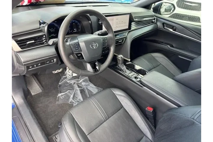 $30988 : Toyota Camry 2025 SE 4dr Sed image 10