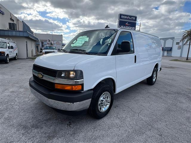 $22000 : Chevrolet Express G2500 image 6