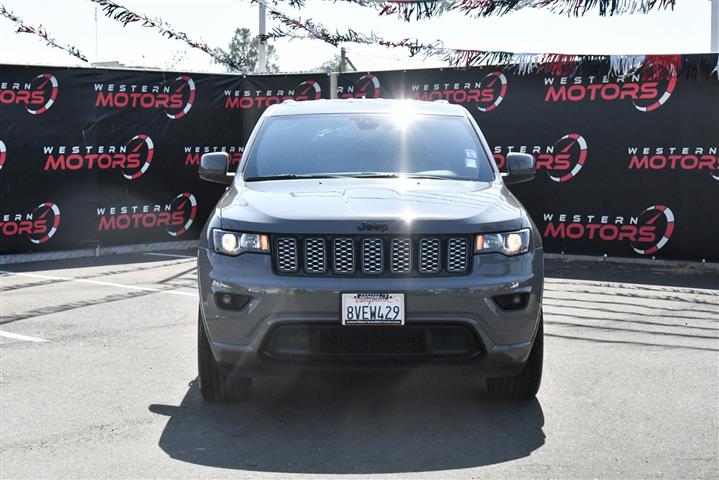 $27947 : Grand Cherokee Laredo X image 2