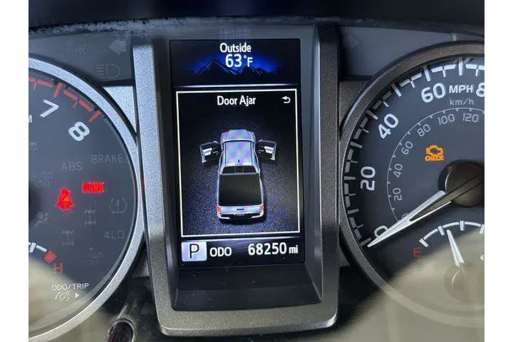 $31495 : Toyota Tacoma 2021 4x2 TRD S image 2