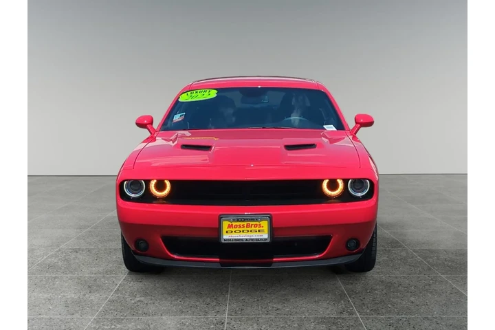 $28855 : Dodge Challenger 2022 SXT 2d image 8