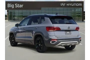 $20588 : Volkswagen Taos 2023 SE 4dr thumbnail