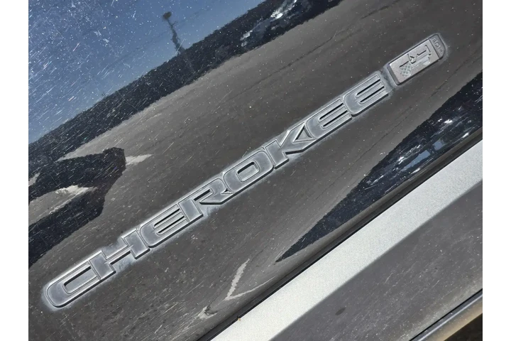 Jeep Cherokee 2021 Latitude image 8