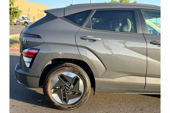 $23554 : Hyundai KONA Electric 2024 S image 1