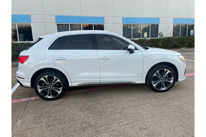 $18995 : 2020 Q3 Premium Plus 45 TFSI image 10