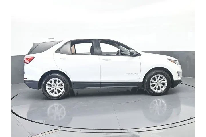 $13991 : Chevrolet Equinox 2019 LS 4d image 7