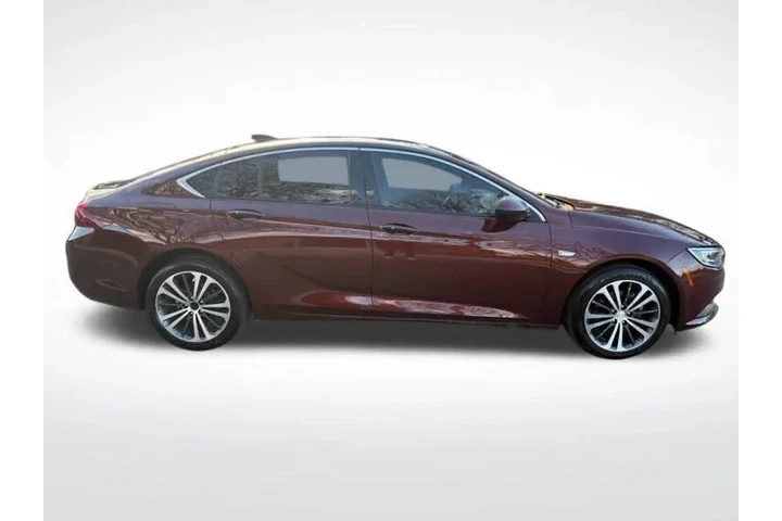 $12999 : 2019 Regal Sportback Essence image 9