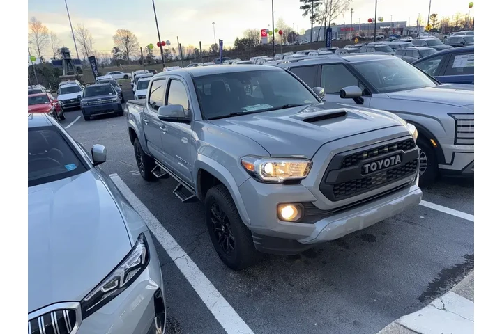 $30991 : Toyota Tacoma 2020 4x2 TRD S image 6