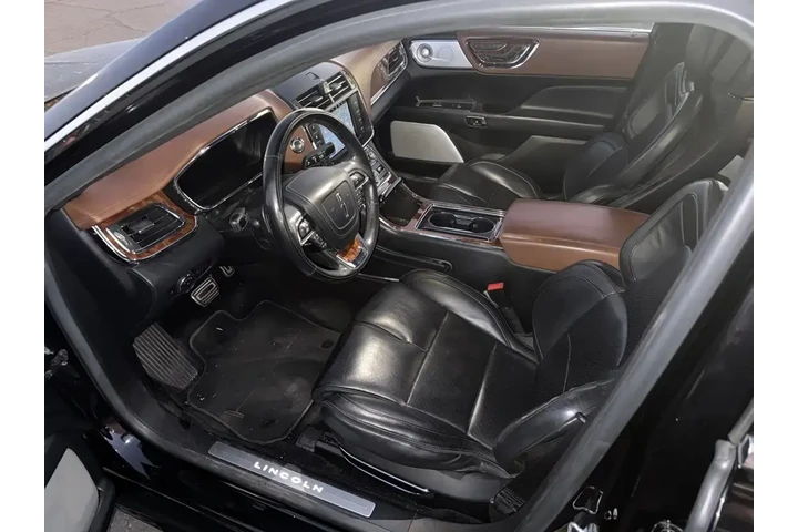 $24998 : Lincoln Continental 2017 AWD image 2