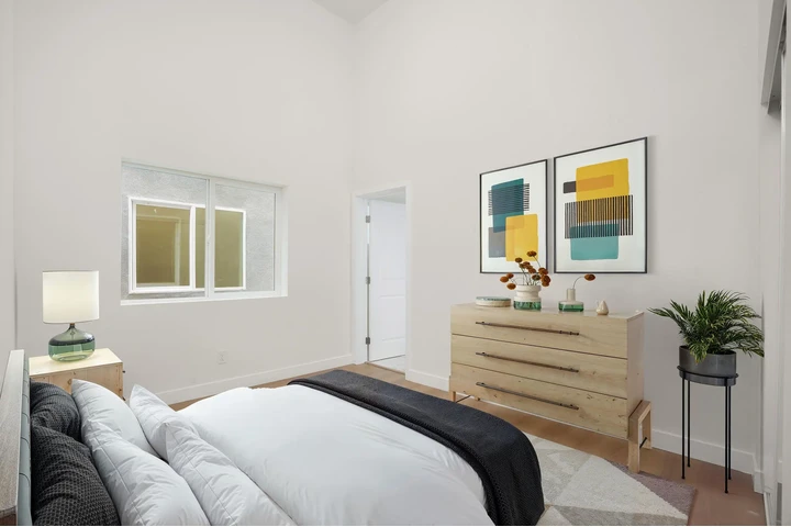 $3695 : FOR RENT 10909 MAIN ST 90061 image 5
