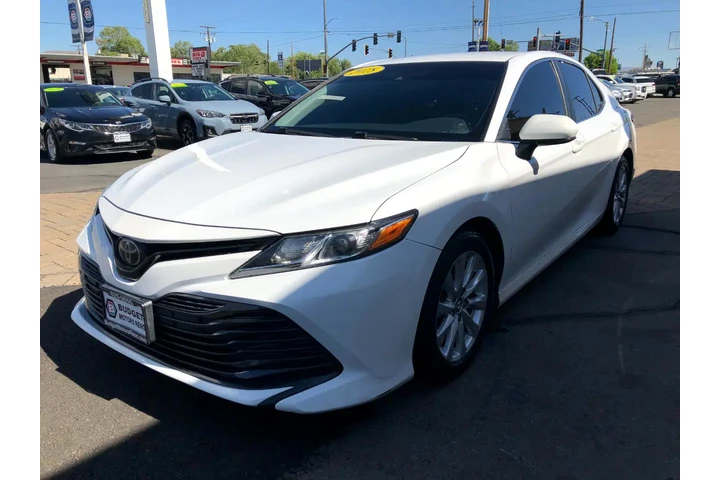 $16210 : 2018 Camry LE image 5