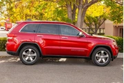 2014 Grand Cherokee Limited 4 thumbnail