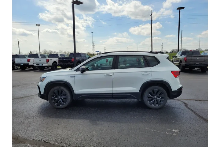 $20541 : Volkswagen Taos 2023 S 4dr S image 7