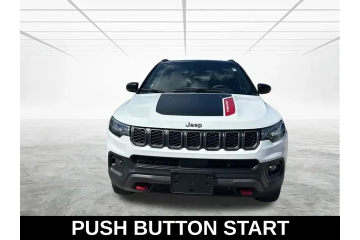 $19074 : Jeep Compass 2024 4x4 Trailh image 9