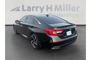 $25355 : Honda Accord 2022 Sport 4dr thumbnail