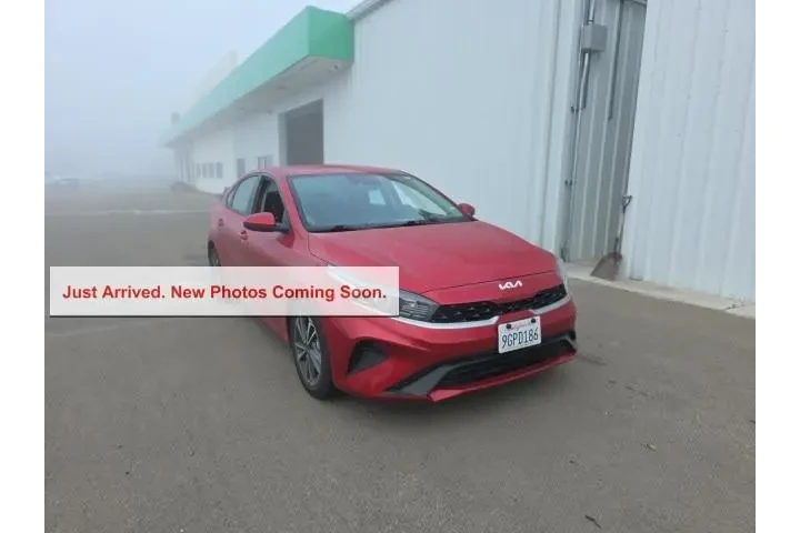 $17500 : Kia Forte 2023 LXS 4dr Sedan image 1