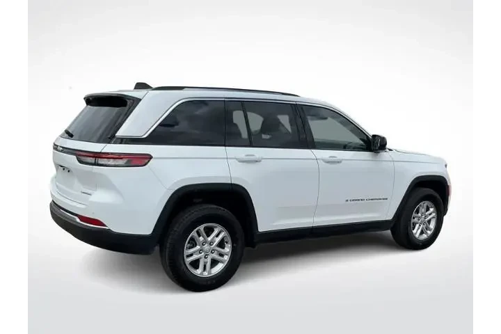 $27995 : Jeep Grand Cherokee 2023 4x4 image 8