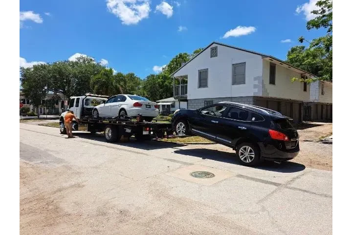 REMOLQUE DE MAQUINARIA PESADA. image 6