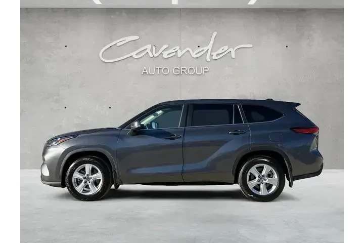$29991 : Toyota Highlander 2023 AWD L image 4