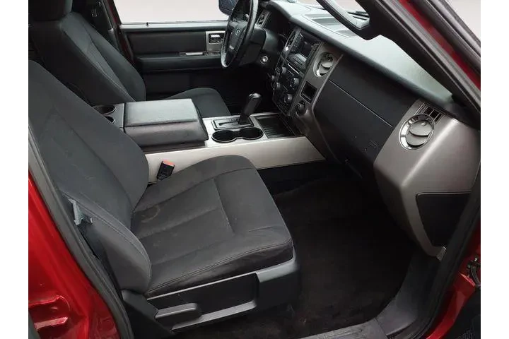 $17961 : Ford Expedition EL 2017 4x4 image 9