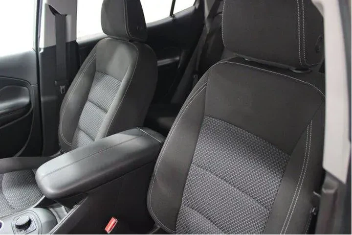 $22911 : GMC Terrain 2022 AWD SLE 4dr image 6