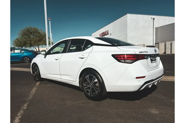 $17961 : Nissan Sentra 2023 SV 4dr Se image 7
